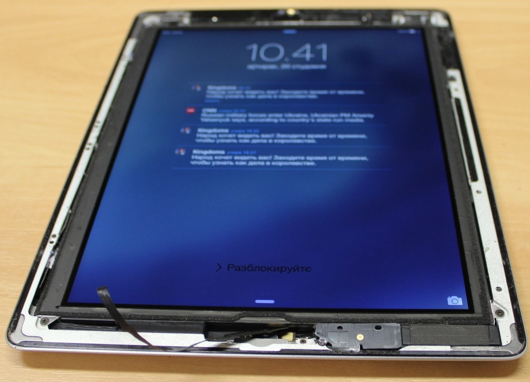 фото замена тачскрина iPad 4 фото замена тачскрина iPad 4